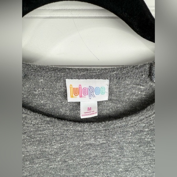 Lularoe women’s Randy gray & floral baseball shirt. 3/4 sleeves. Size Medium - Picture 4 of 5